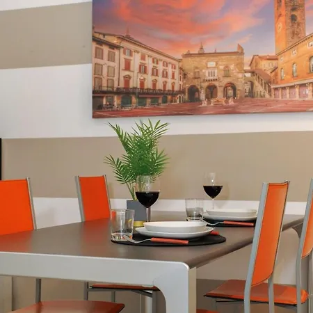 Apartment Centre - 5min From Bgy Airport, Wifi, Ac